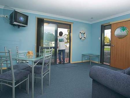 Strahan Bungalows - Accommodation 4U 2