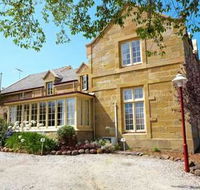 Quest Trinity House - Accommodation 4U