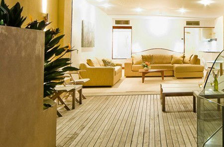 Beach Suites - Accommodation 4U 1