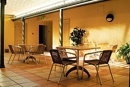 Best Western Crystal Inn - Accommodation 4U 3