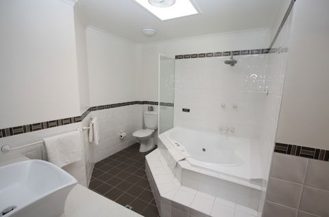 Peninsula Nelson Bay - Accommodation 4U 4