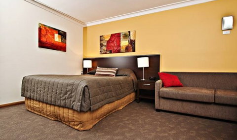 Governor Macquarie Motor Inn - Accommodation 4U 3