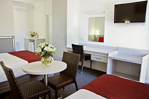 Governor Macquarie Motor Inn - Accommodation 4U 5