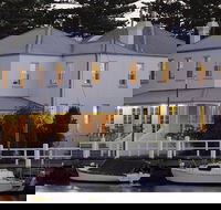 Oscars Waterfront Boutique Hotel - Accommodation 4U
