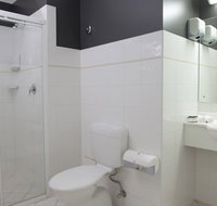 Adelaide Riviera Hotel - Accommodation 4U