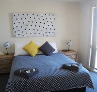 Cliff House Beachfront Villas - Accommodation 4U