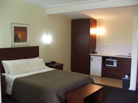 Comfort Inn Scotty's - Accommodation 4U 1