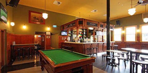 Fed On Semaphore - Accommodation 4U 3