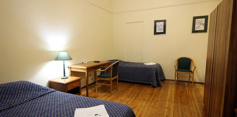 Fed On Semaphore - Accommodation 4U 4