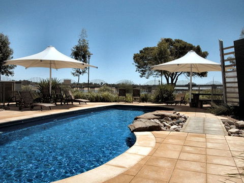 Majestic Oasis Apartments - Accommodation 4U 0