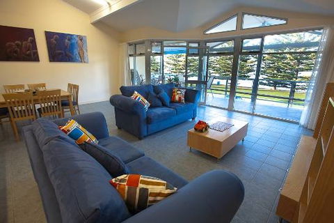 Port Lincoln Foreshore Apartments - Accommodation 4U 3