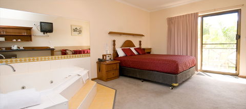 Renmark Hotel/Motel & Function Centre - Accommodation 4U 7