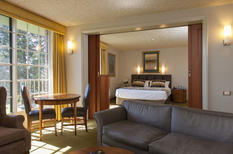 Country Club Tasmania - Accommodation 4U 3
