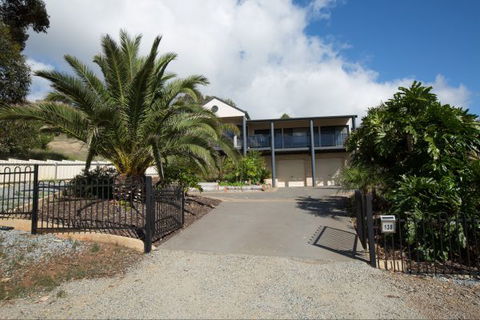 Amazing Views - Accommodation 4U 1