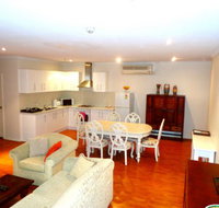 Regency Apartments - Accommodation 4U