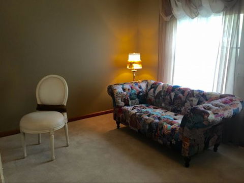 Barossa Retro BnB - Accommodation 4U 8