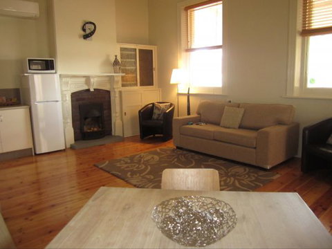 Clydesdale Cottage Bed & Breakfast - Accommodation 4U 2
