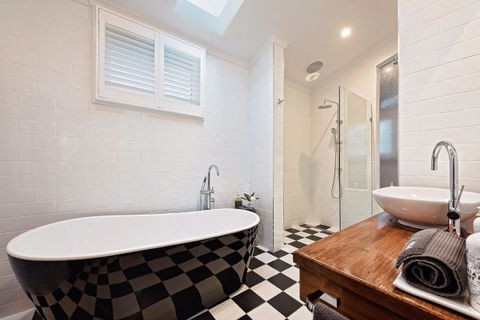 102 On Strath - Accommodation 4U 4