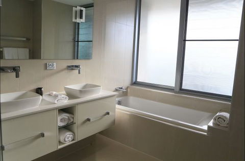 Aqua Aqua Luxury Penthouses - Accommodation 4U 7