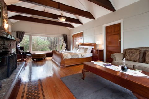 Arnica Views Summit Retreat - Accommodation 4U 0