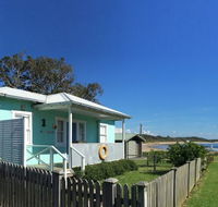 Aurora Beachfront Cottage - Accommodation 4U
