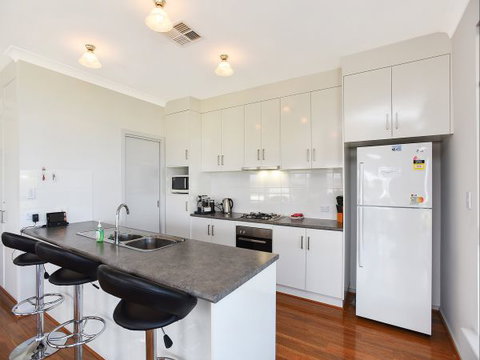 BEAUMONT HOUSE - Accommodation 4U 4