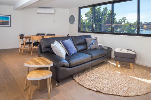 Bridgeview Apartments - Accommodation 4U 2