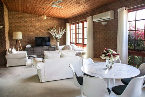 Brigham House - Tooma - Accommodation 4U 3