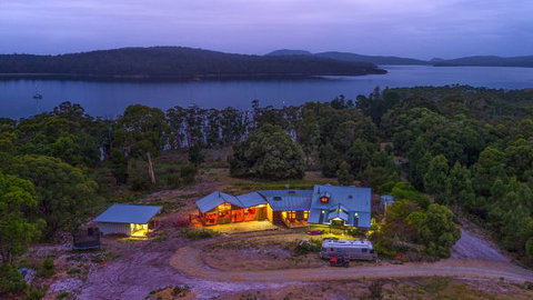 Bruny Island Lodge - Accommodation 4U 1