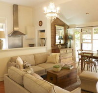 Cadogan Central Luxury - Accommodation 4U