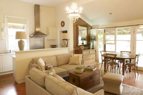 Cadogan Central Luxury - Accommodation 4U 0
