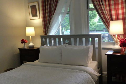 Cadogan Central Luxury - Accommodation 4U 6