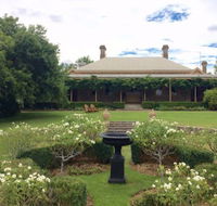 Clifton House and Gardens Farm Stay Accommodation - Accommodation 4U