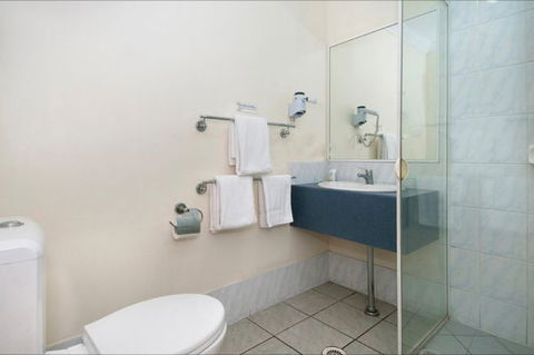 EconoLodge Waterford - Accommodation 4U 7