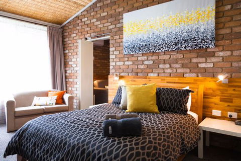 Farnham Court Motel - Accommodation 4U 4