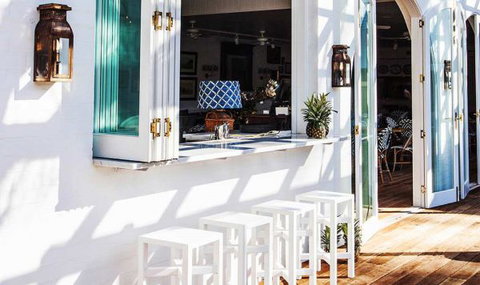 Halcyon House - Accommodation 4U 1