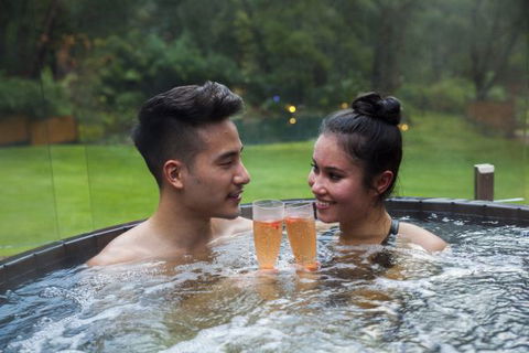 Japanese Mountain Retreat Mineral Springs & Spa - Accommodation 4U 3