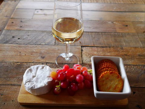 La Perrie Chalet Bed And Breakfast - Accommodation 4U 4