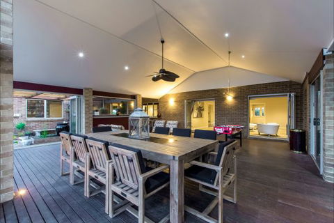 La Bella Vita - Accommodation 4U 5