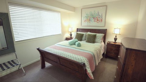 Lake View Elizabeth Beach - Accommodation 4U 3