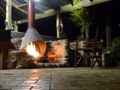 Melaleuca Grove Holiday Units & Motor Inn - Accommodation 4U 2