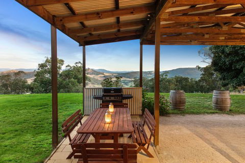Mt Bellevue Lodge - King Valley - Accommodation 4U 9
