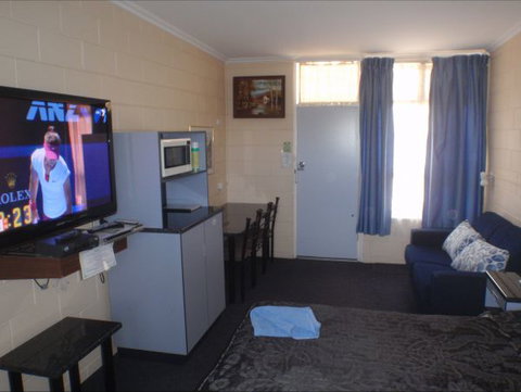 Murray Bridge Central Olympic Motel And Cottages - Accommodation 4U 6
