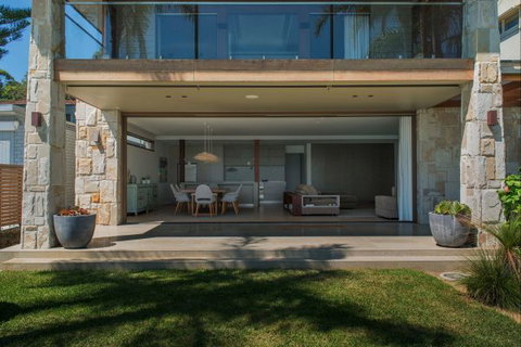 Pittwater Beach House - Accommodation 4U 9