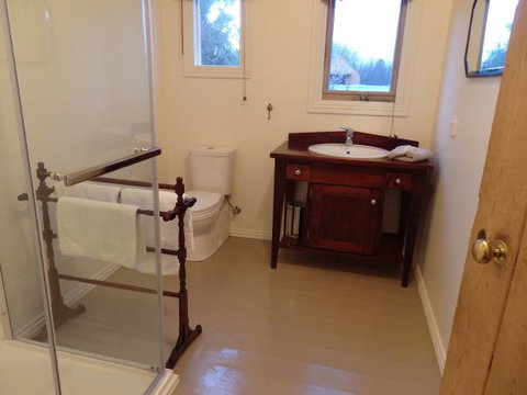 Quartz Cottage - Accommodation 4U 5