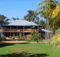 Riverwood Retreat - Accommodation 4U