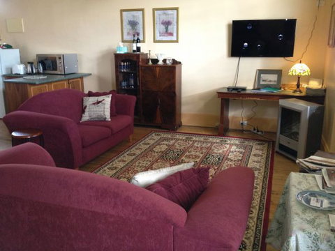 Savings Bank Of South Australia - Old Quorn Branch - Accommodation 4U 1