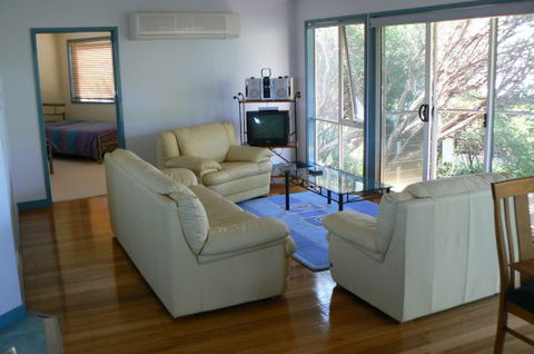 Sandy Point Beach Escape - Accommodation 4U 2