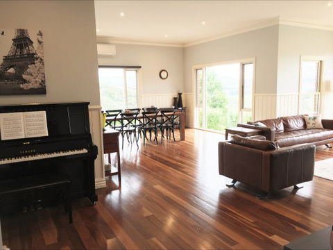 Shearer's Hill - Luxury Farm Stay - Accommodation 4U 1