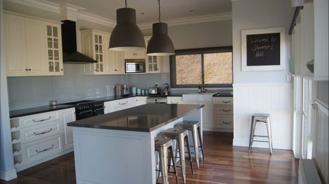 Shearer's Hill - Luxury Farm Stay - Accommodation 4U 2